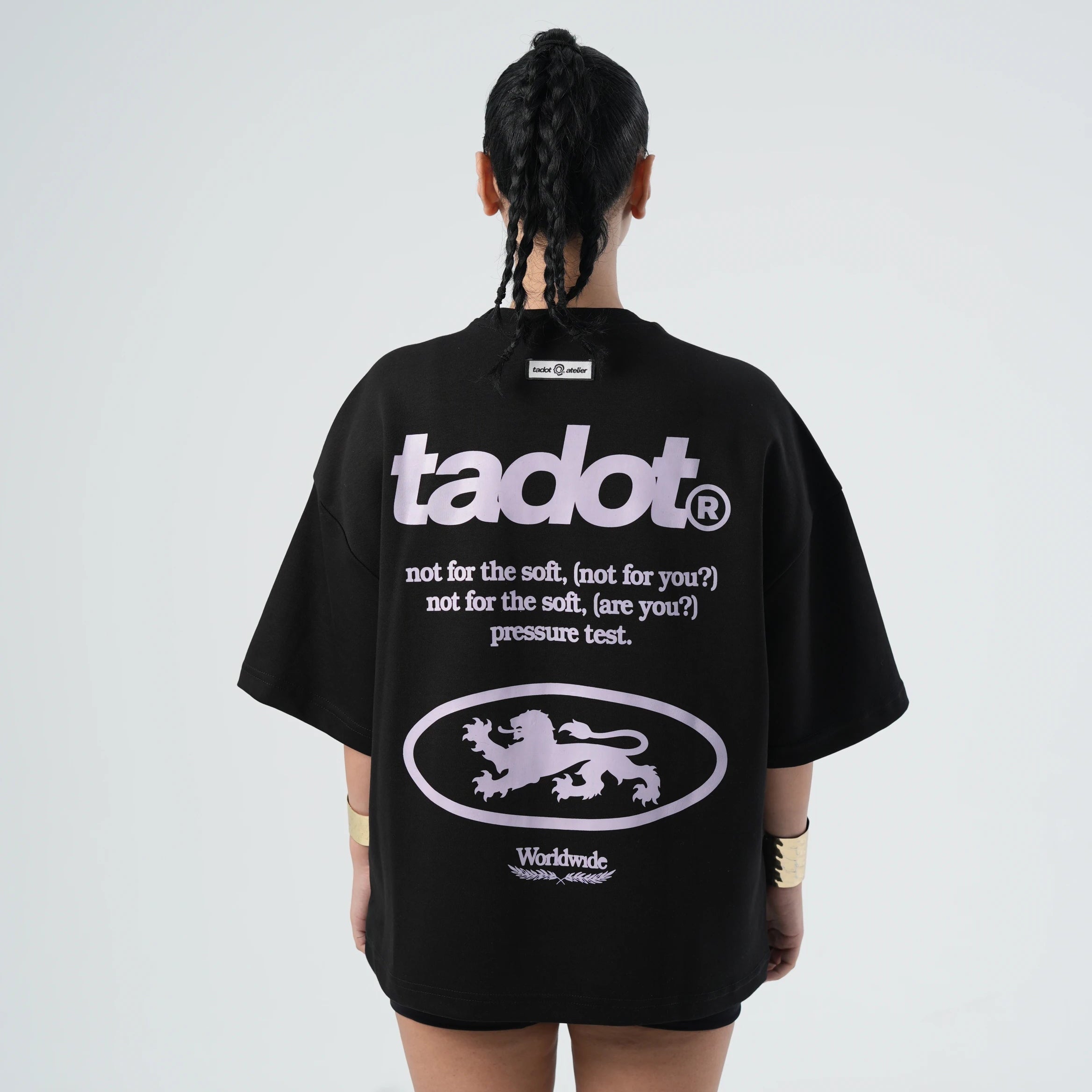 NFTS BOXY BLACK TEE